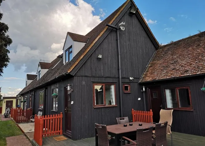 Chalet Cottages